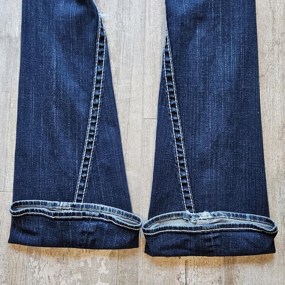 True Religion Jeans - Picture 8 of 8